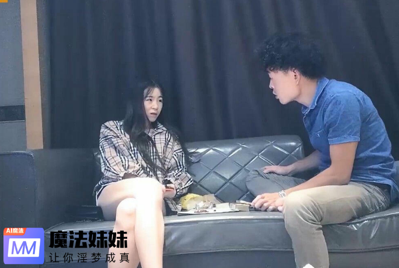4000約很漂亮的00後小美女，被老金的大雞巴直接怼哭了，還直接幹了兩炮，隔著屏幕都能感覺到疼.png